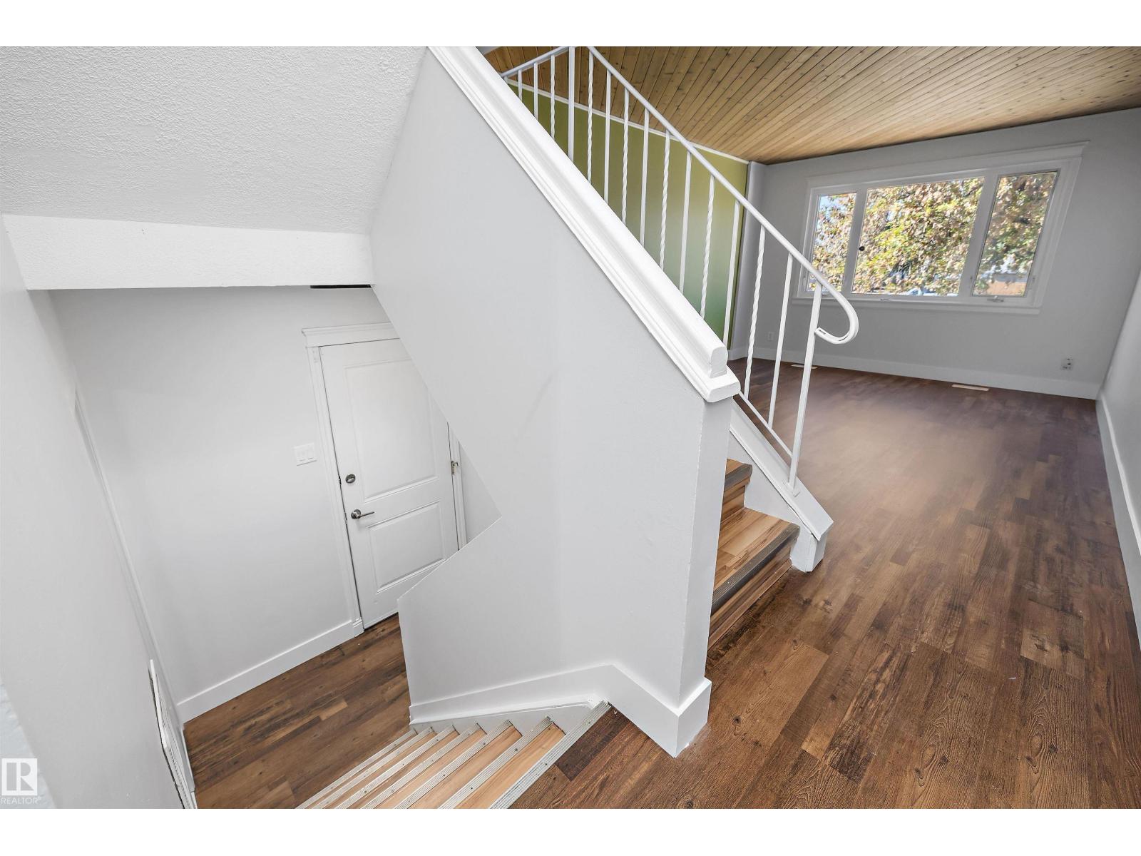250 CALLINGWOOD TWO NW - 3