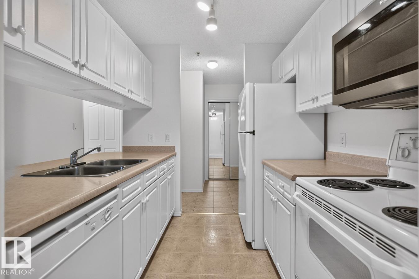 #339 17447 98A AV NW - 14