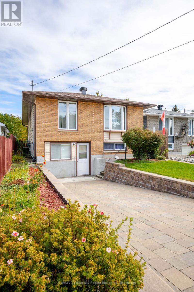 430 AUBREY STREET - 32