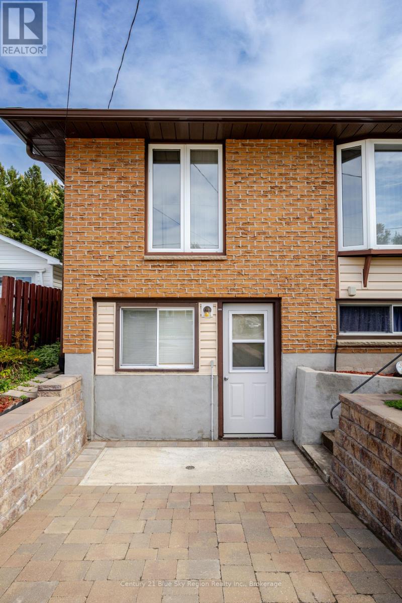 430 AUBREY STREET - 27