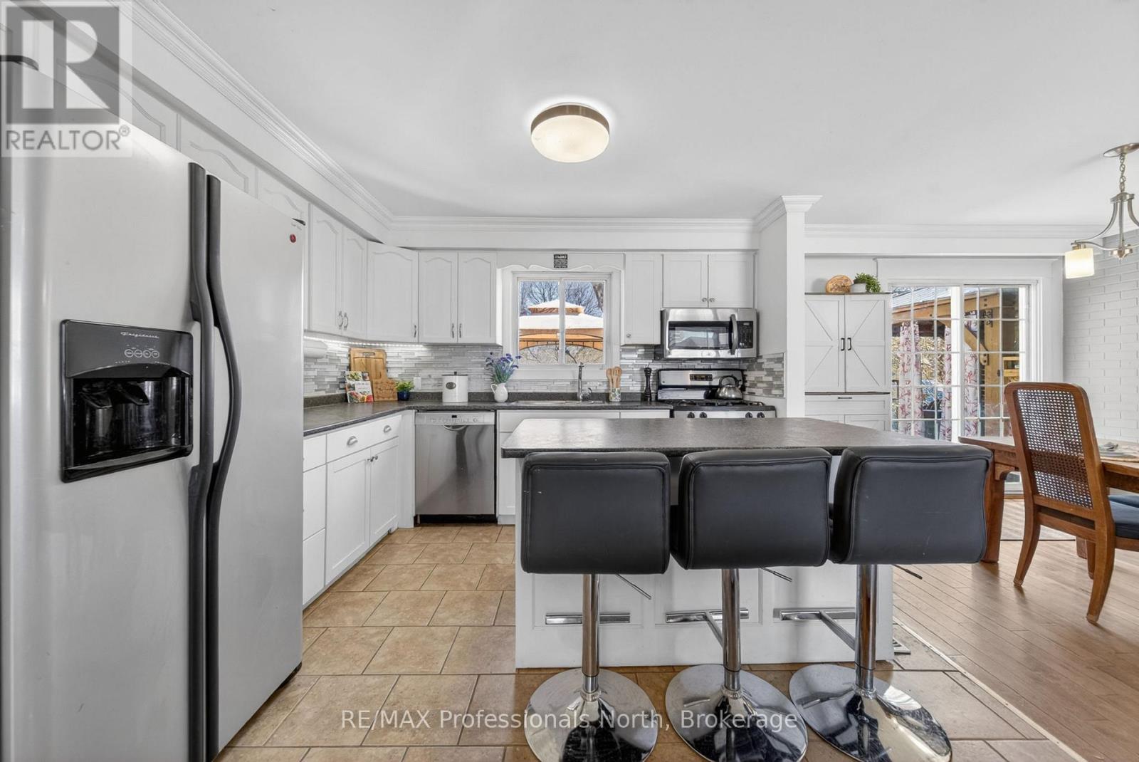 271 LAKELAND CRESCENT - 17