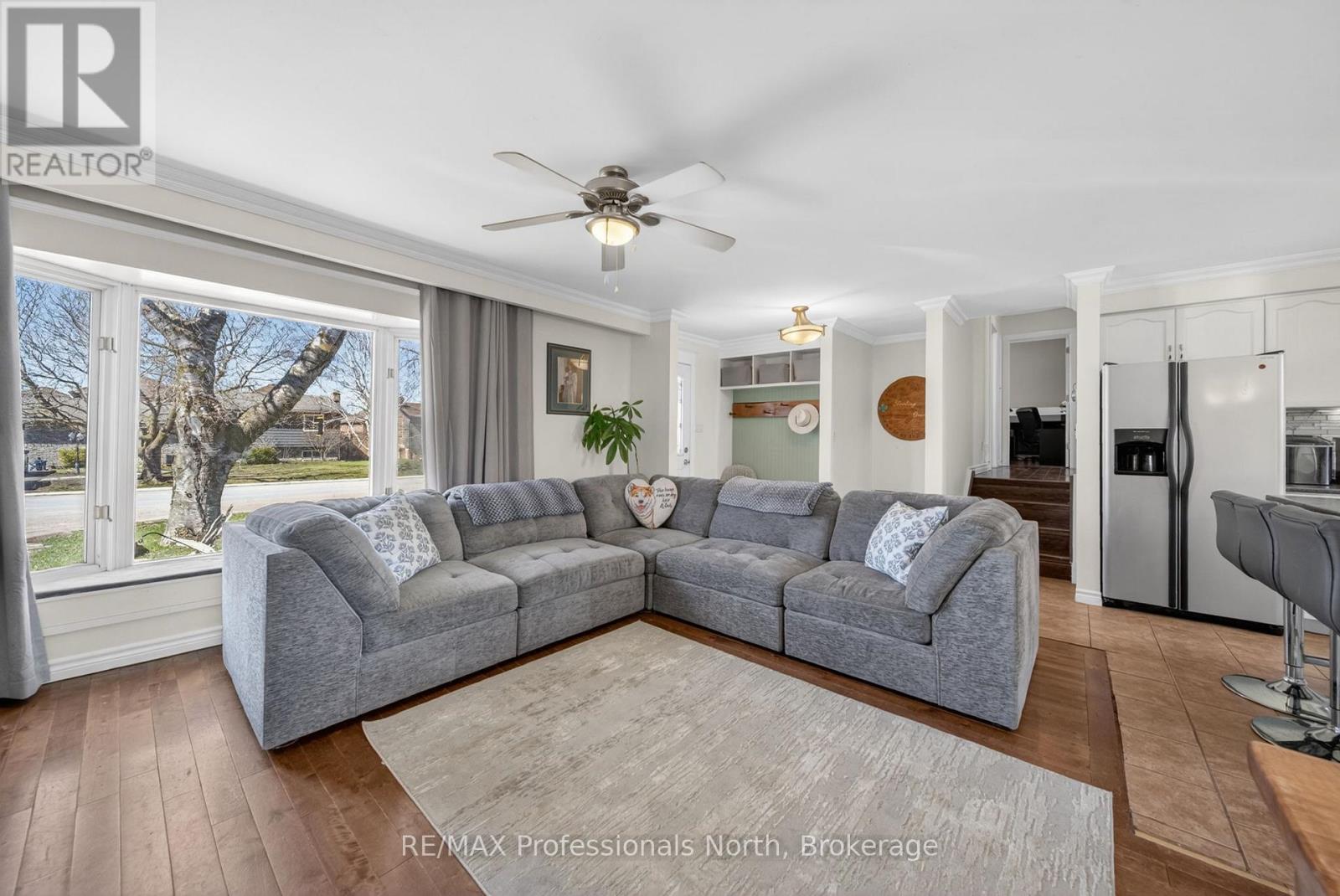 271 LAKELAND CRESCENT - 7