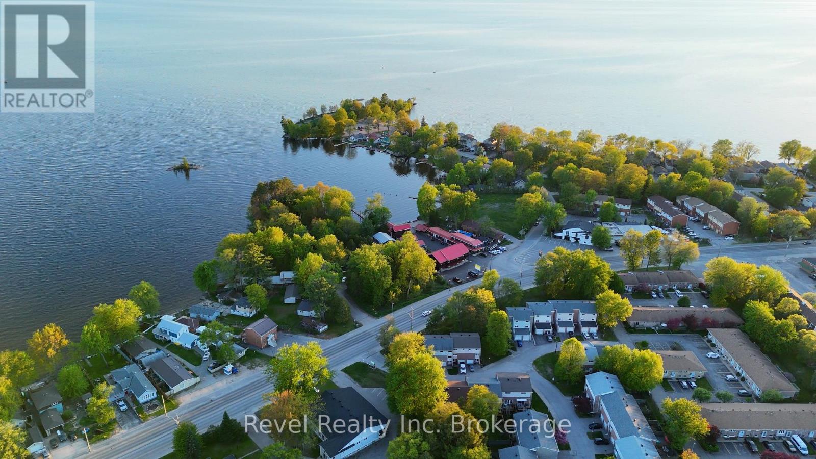 Lakeshore Drive — photo 21