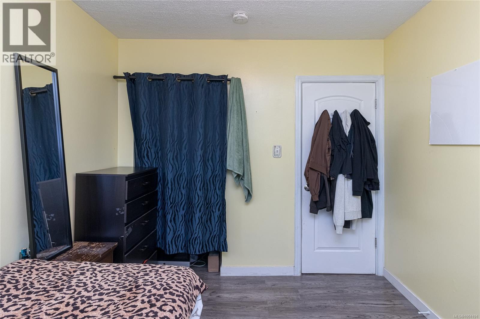 386 Burnside Rd W - 35