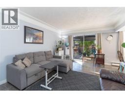386 Burnside Rd W, Saanich, BC V8Z1M1 Photo 16