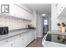 386 Burnside Rd W, Saanich, BC V8Z1M1 Photo 23
