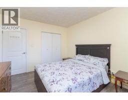 386 Burnside Rd W, Saanich, BC V8Z1M1 Photo 30