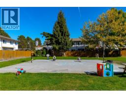 386 Burnside Rd W, Saanich, BC V8Z1M1 Photo 43