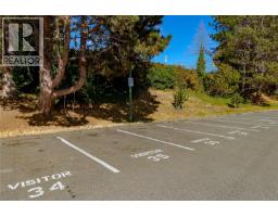 386 Burnside Rd W, Saanich, BC V8Z1M1 Photo 44