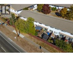 386 Burnside Rd W, Saanich, BC V8Z1M1 Photo 47