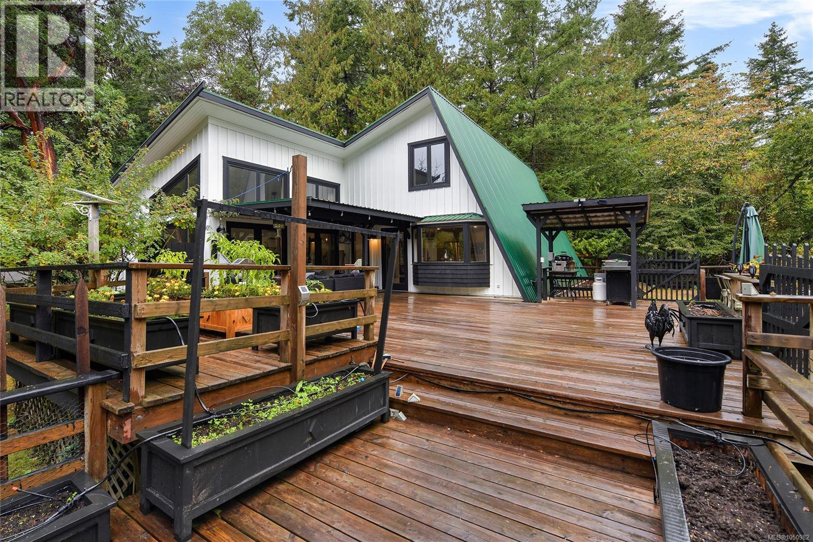 505 Bayview Dr - 2