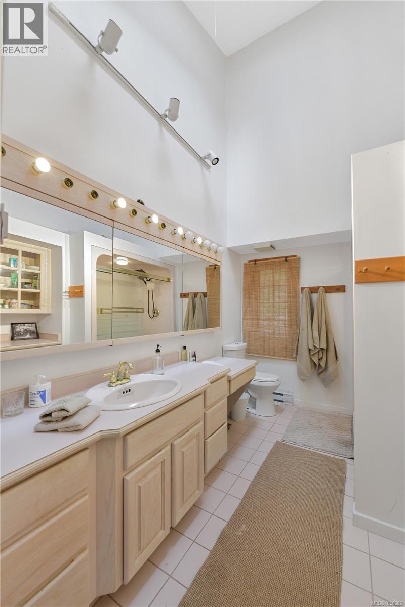 505 Bayview Dr - 26