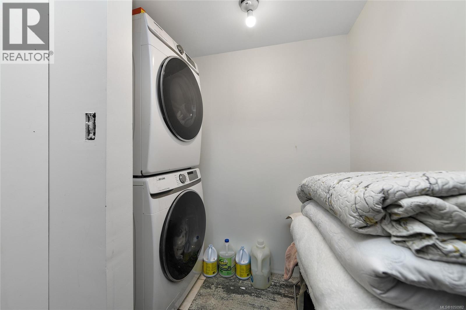 505 Bayview Dr - 27