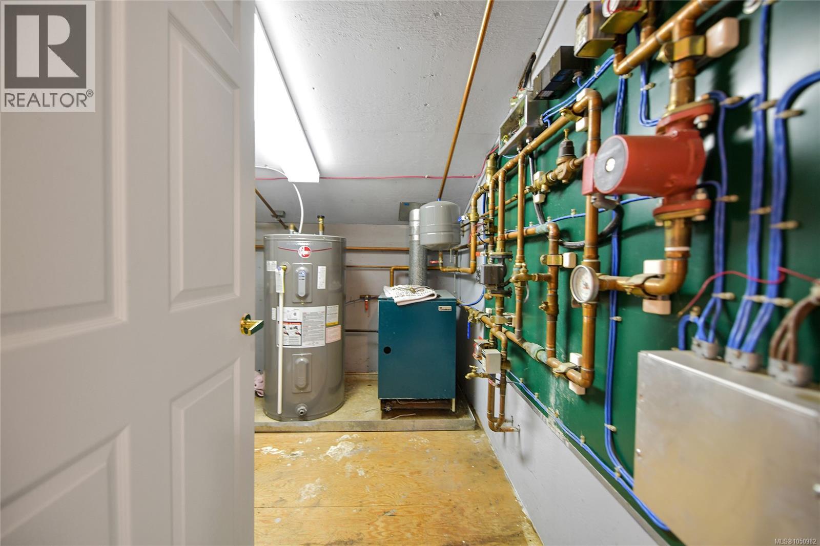 505 Bayview Dr - Image 32