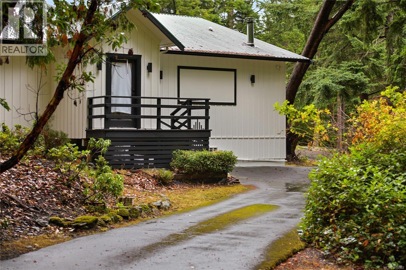 505 Bayview Dr - 50