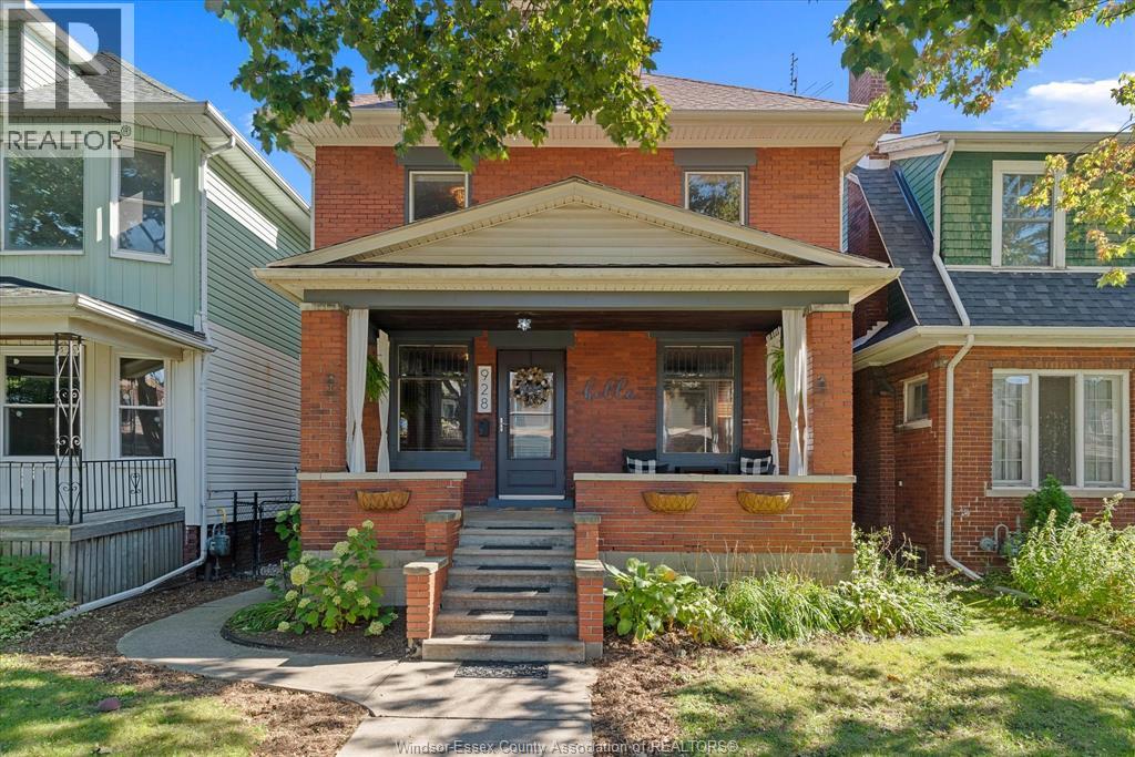 928 WINDERMERE - 1