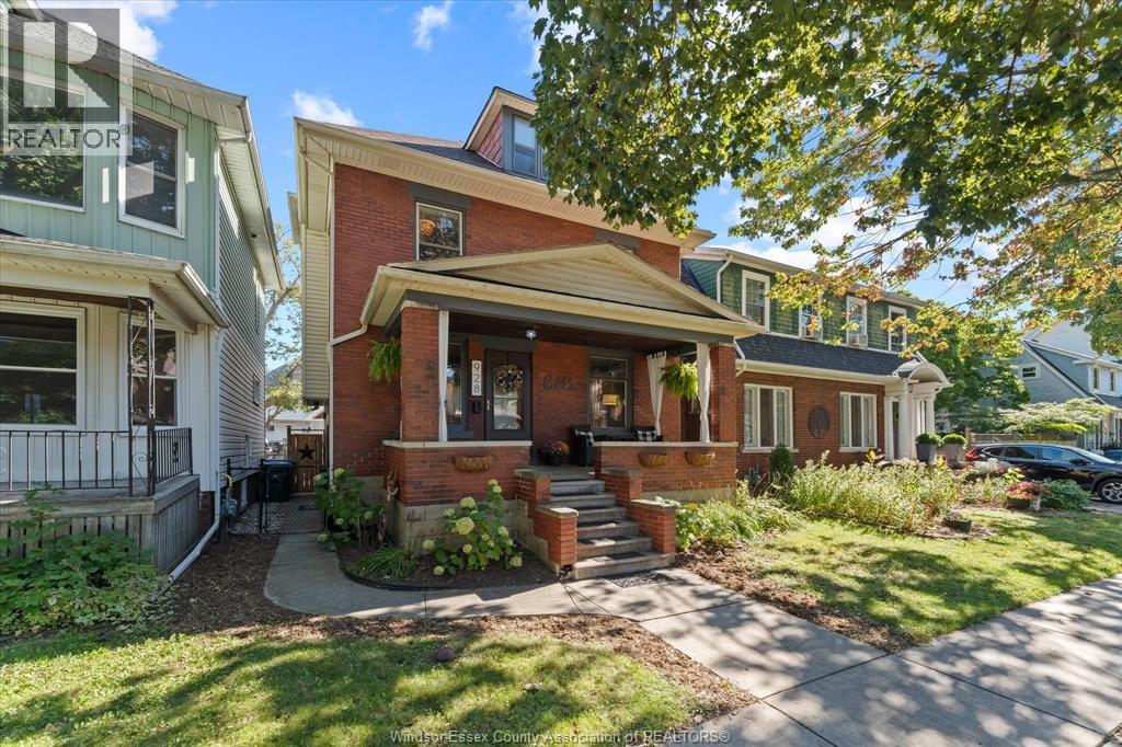 928 WINDERMERE - Image 3