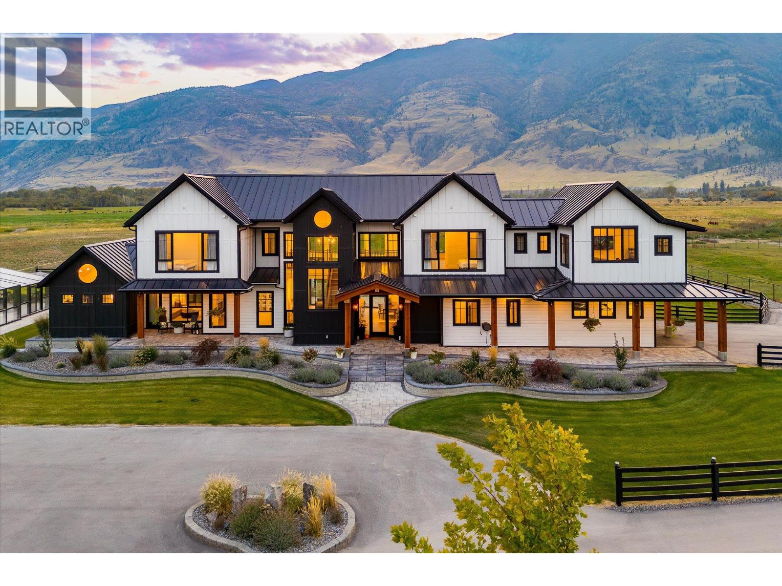  1869 Stewart Road, Cawston