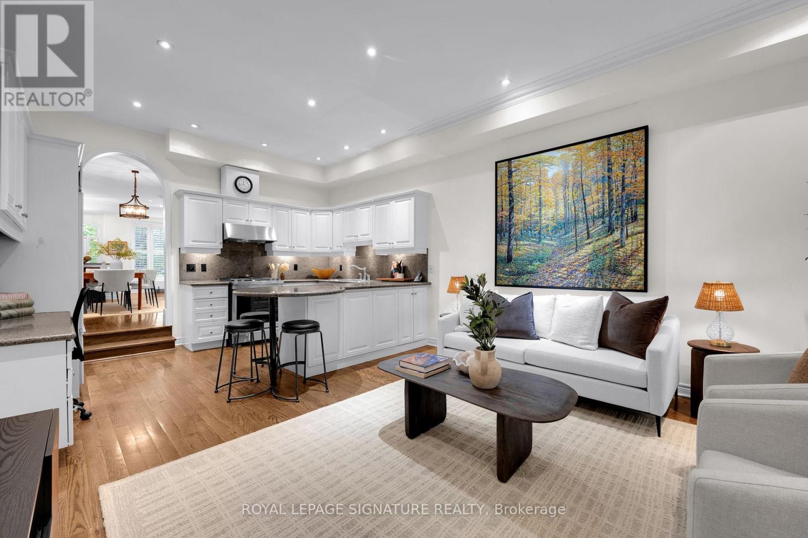 104 PLEASANT BOULEVARD - Image 10