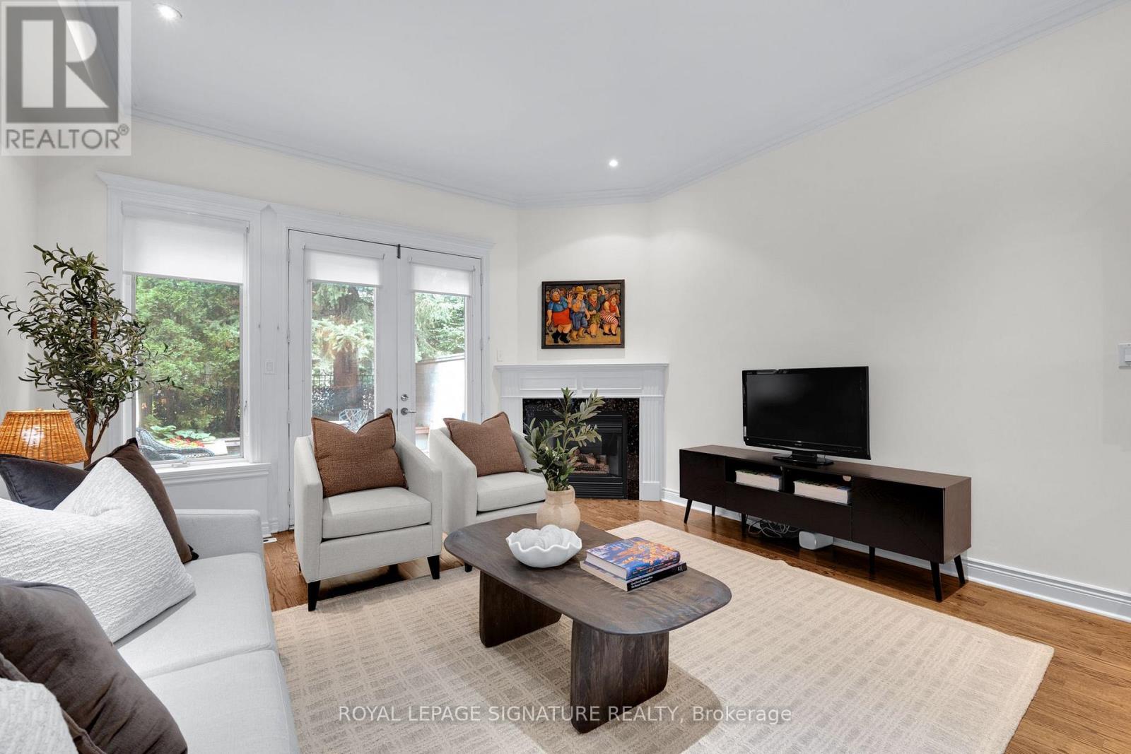 104 PLEASANT BOULEVARD - Image 11