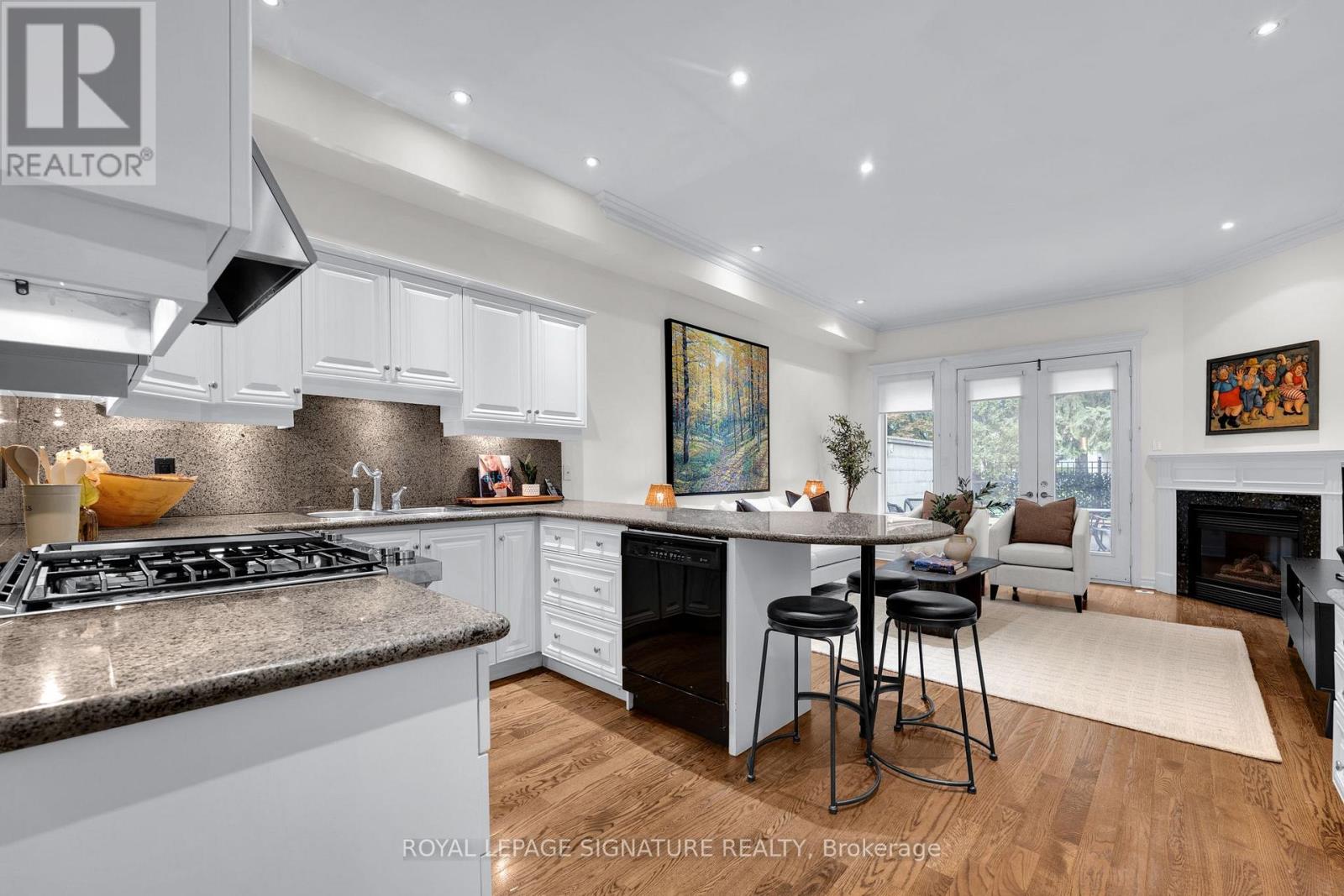 Photo of 104 PLEASANT BOULEVARD