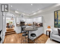 Bedroom 3 - 104 Pleasant Boulevard, Toronto, ON M4T1J8 Photo 6