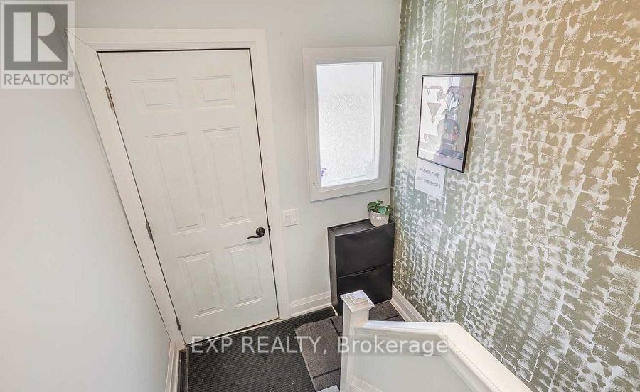 1231 BATHURST STREET - 21