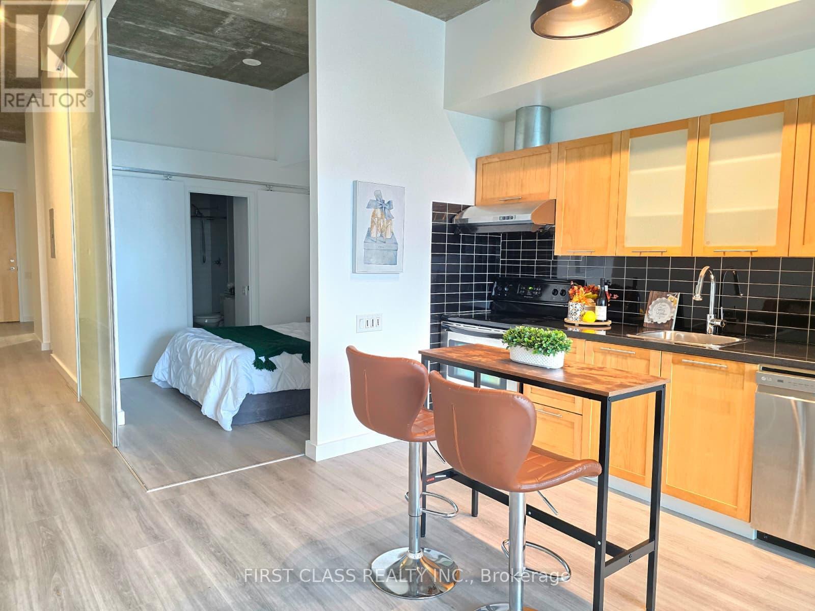 #503 33 MILL STREET - 14