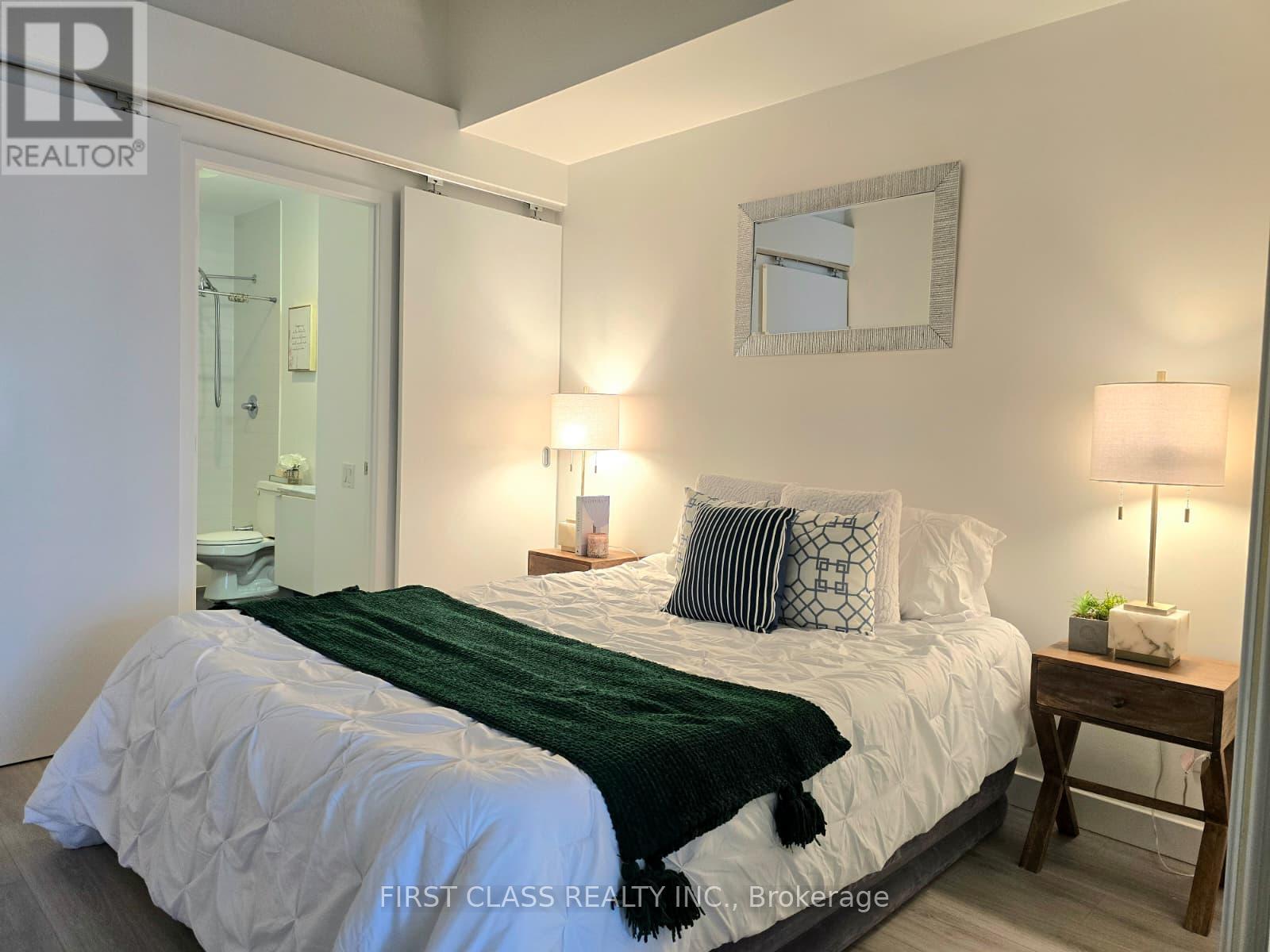 #503 33 MILL STREET - 28