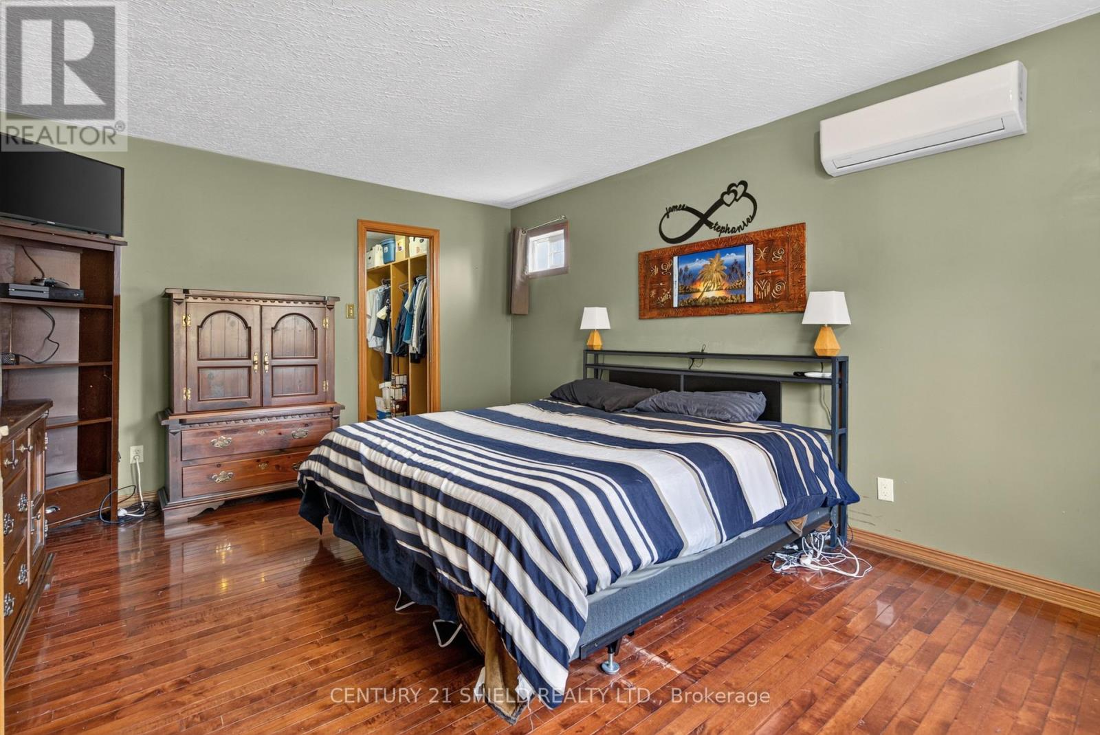 868 LAFLIN STREET - 20