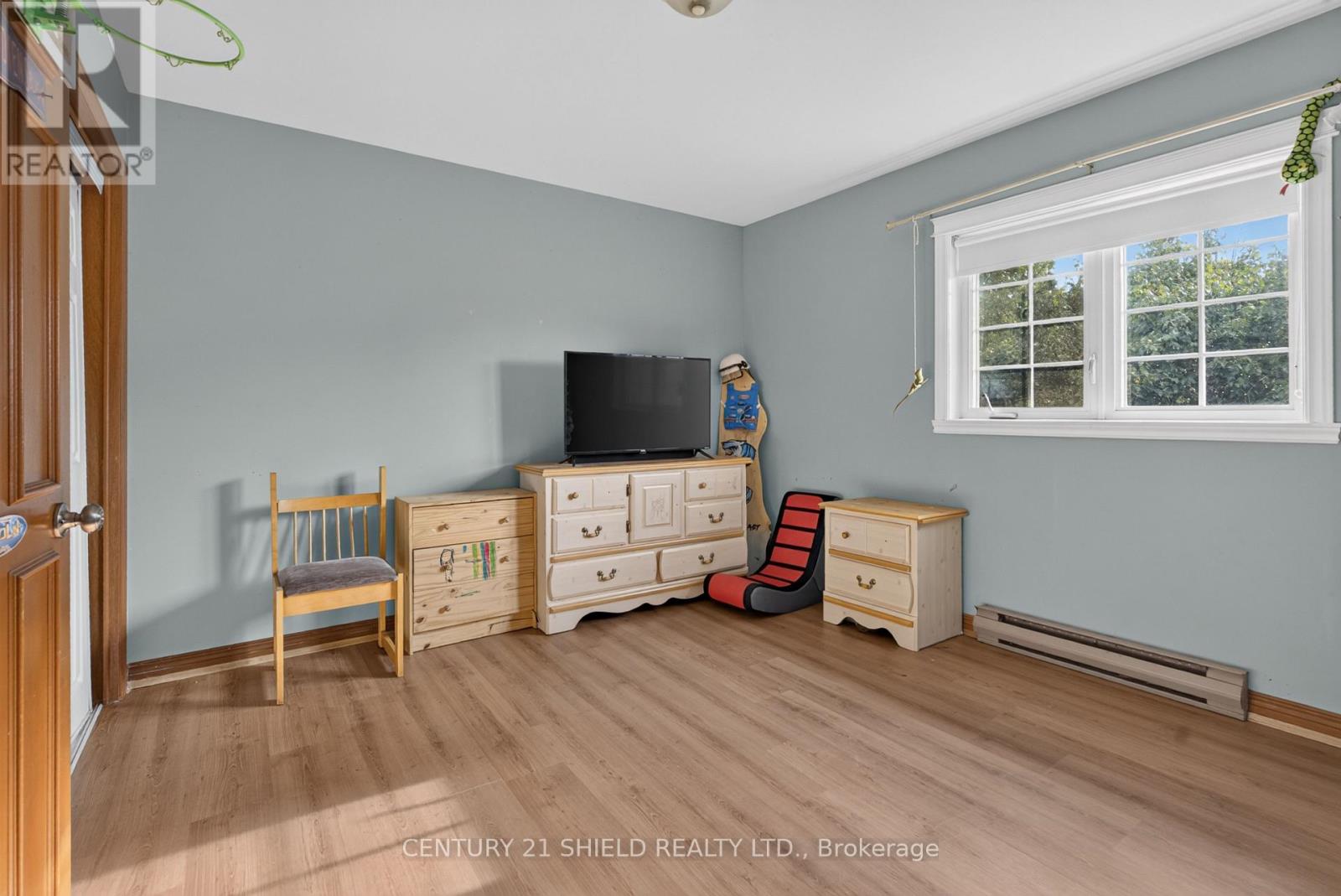 868 LAFLIN STREET - Image 24