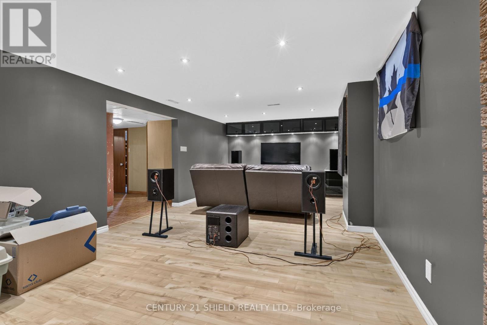 868 LAFLIN STREET - 32