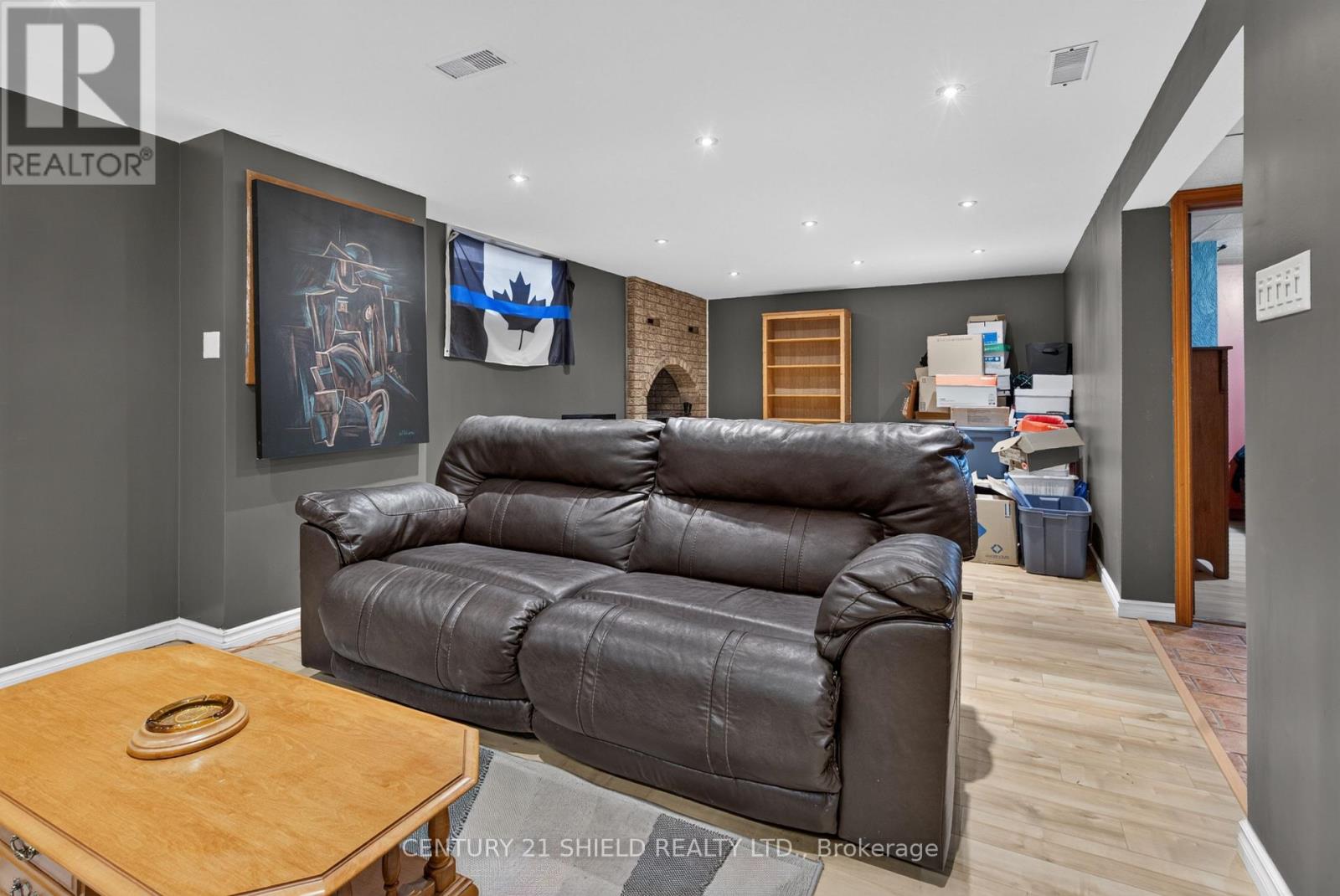 868 LAFLIN STREET - 33