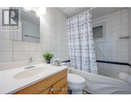 77 Mccraney Street W, Oakville, ON L6H1H5 Photo 15