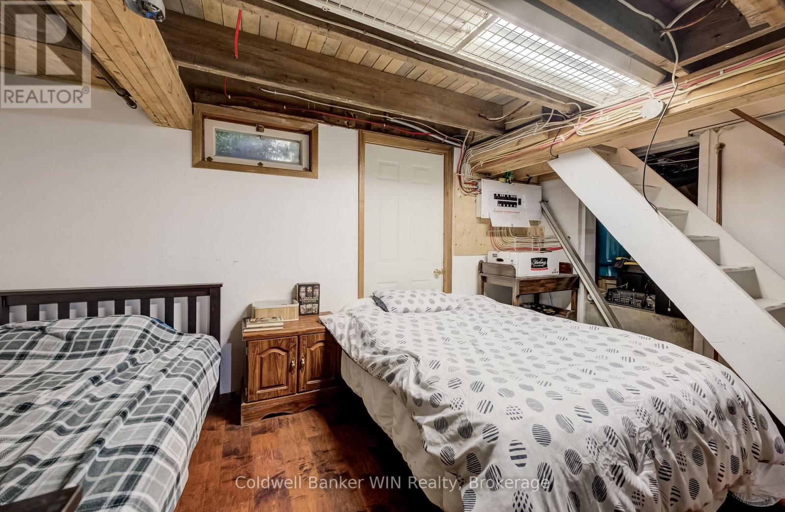 748 ARTHUR STREET - 19