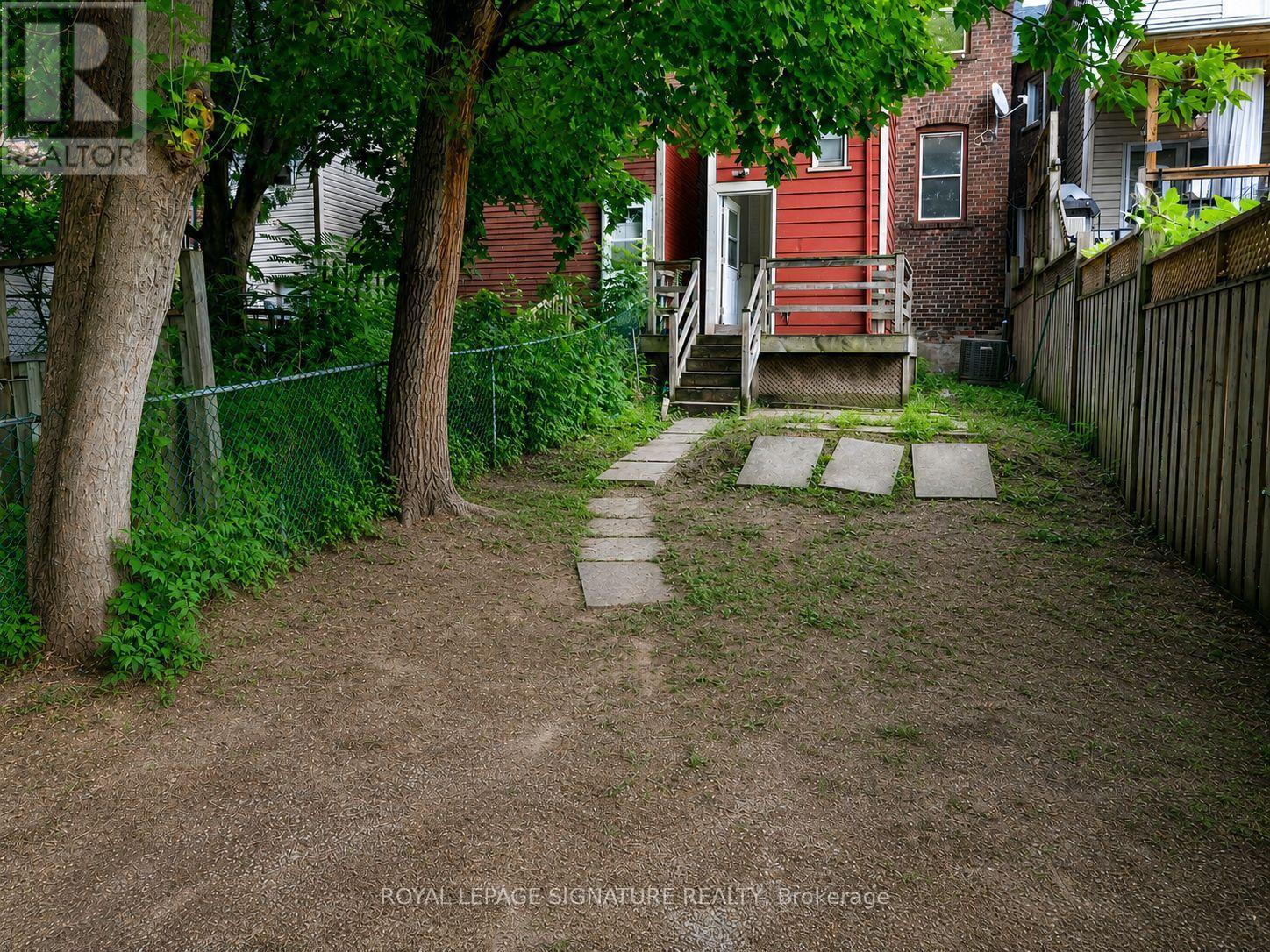 916 WOODBINE AVENUE - 20