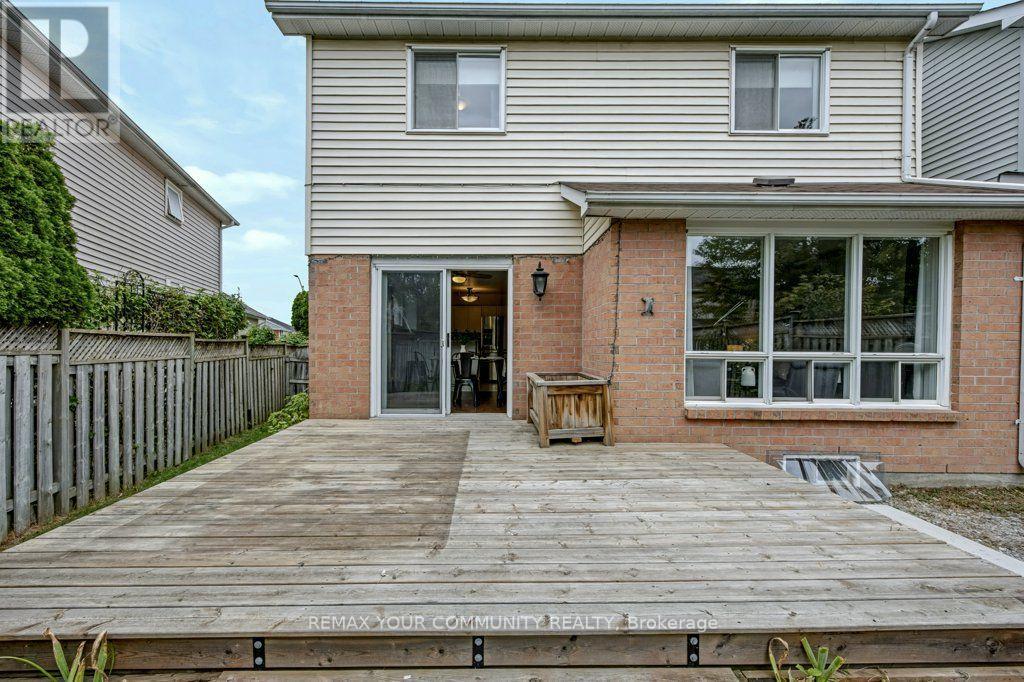 37 BROWNSTONE CRESCENT - 41