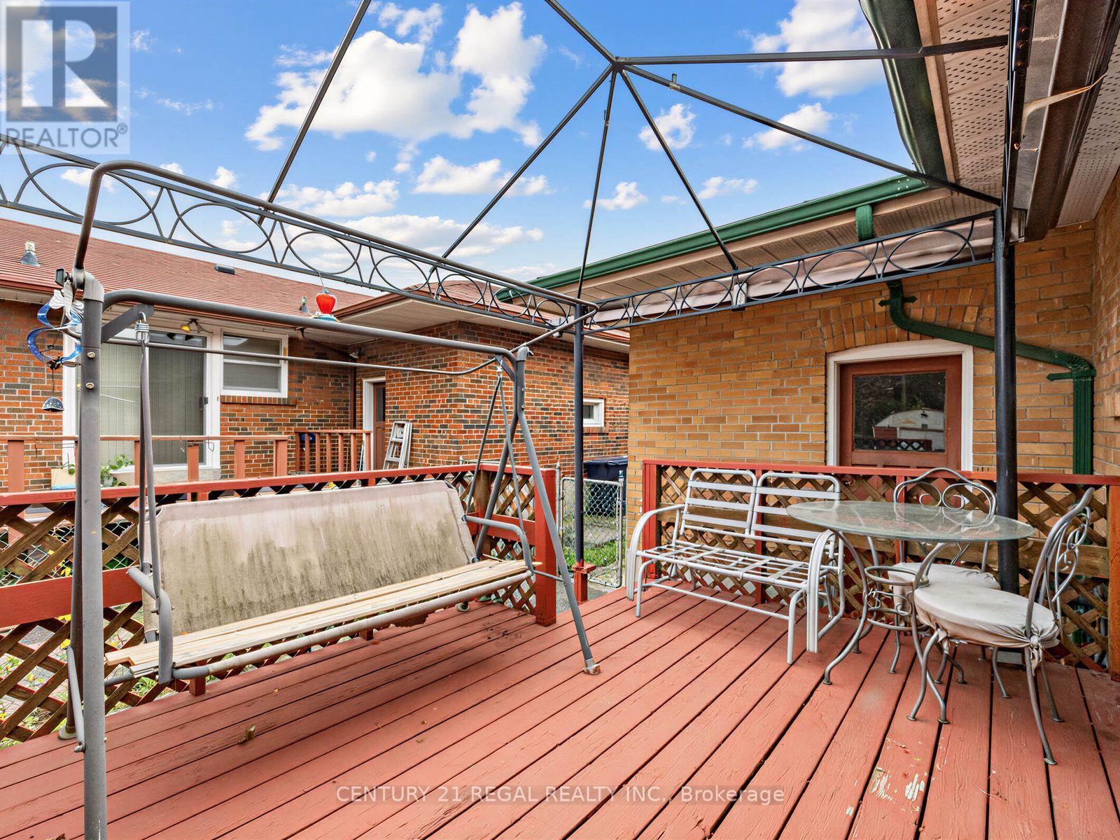 121 JANRAY DRIVE - 31