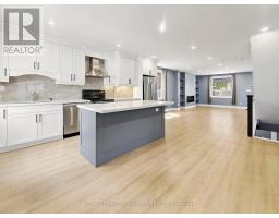 8 Harris Avenue, Toronto, ON M4C1P4 Photo 12