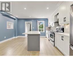 8 Harris Avenue, Toronto, ON M4C1P4 Photo 16