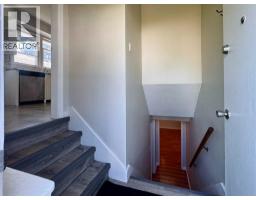 533 23 Street S - photo 18