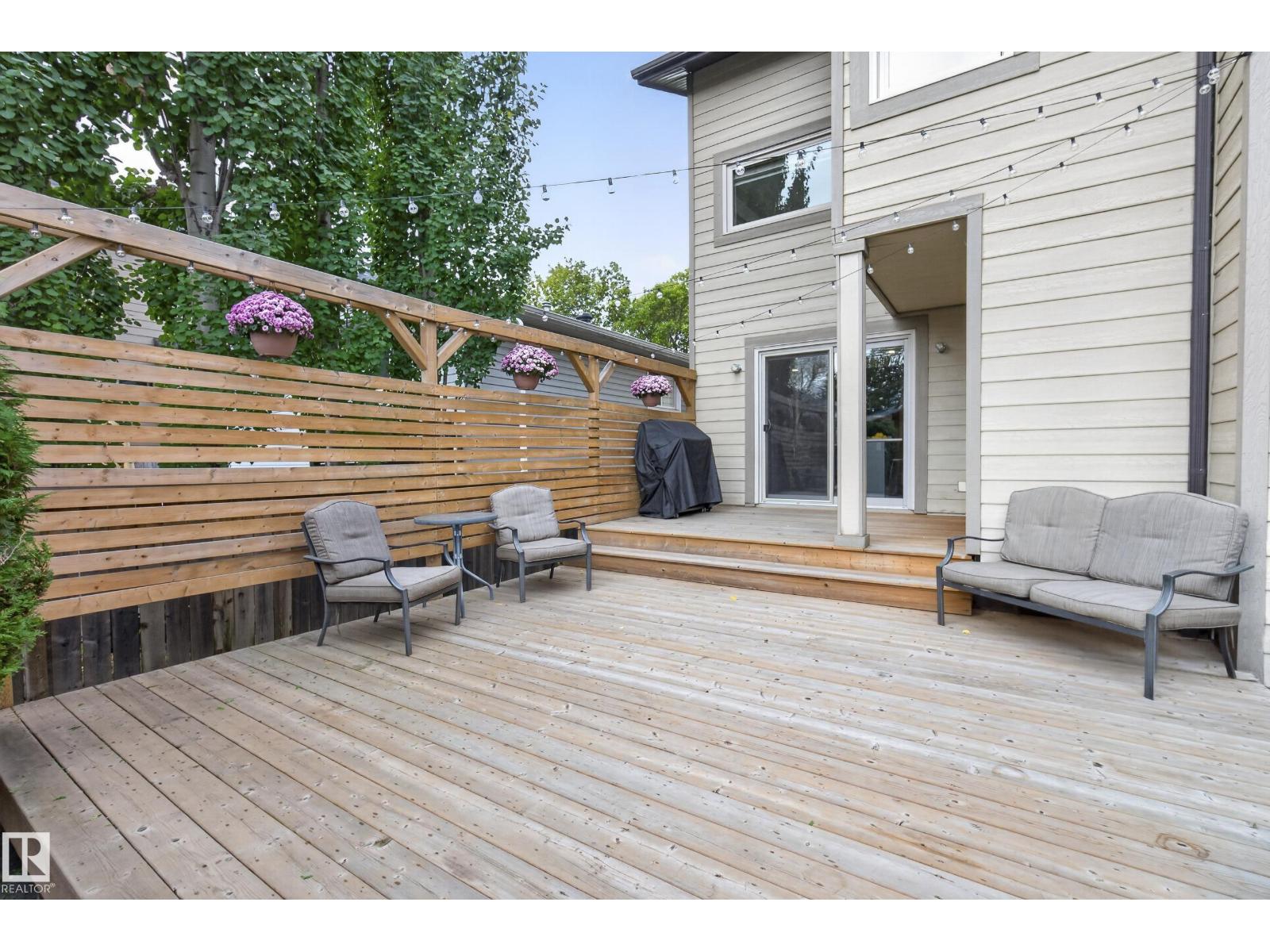 9047 94 ST NW - 49