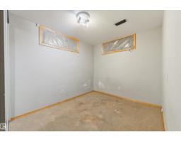 9260 Ottewell Rd Nw, Edmonton, AB T6B2C9 Photo 31