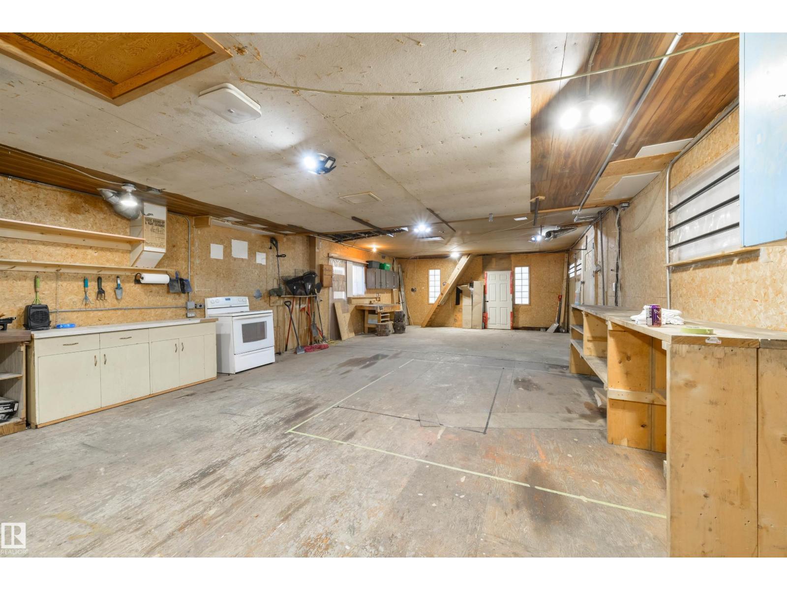 9260 OTTEWELL RD NW - 42