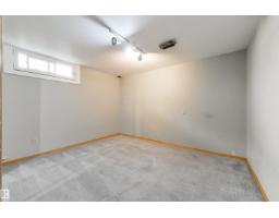 9260 Ottewell Rd Nw, Edmonton, AB T6B2C9 Photo 27