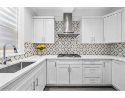 1699* 18 Avenue, Surrey, BC V3Z9X5 Photo 11