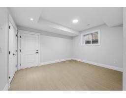 1699* 18 Avenue, Surrey, BC V3Z9X5 Photo 28