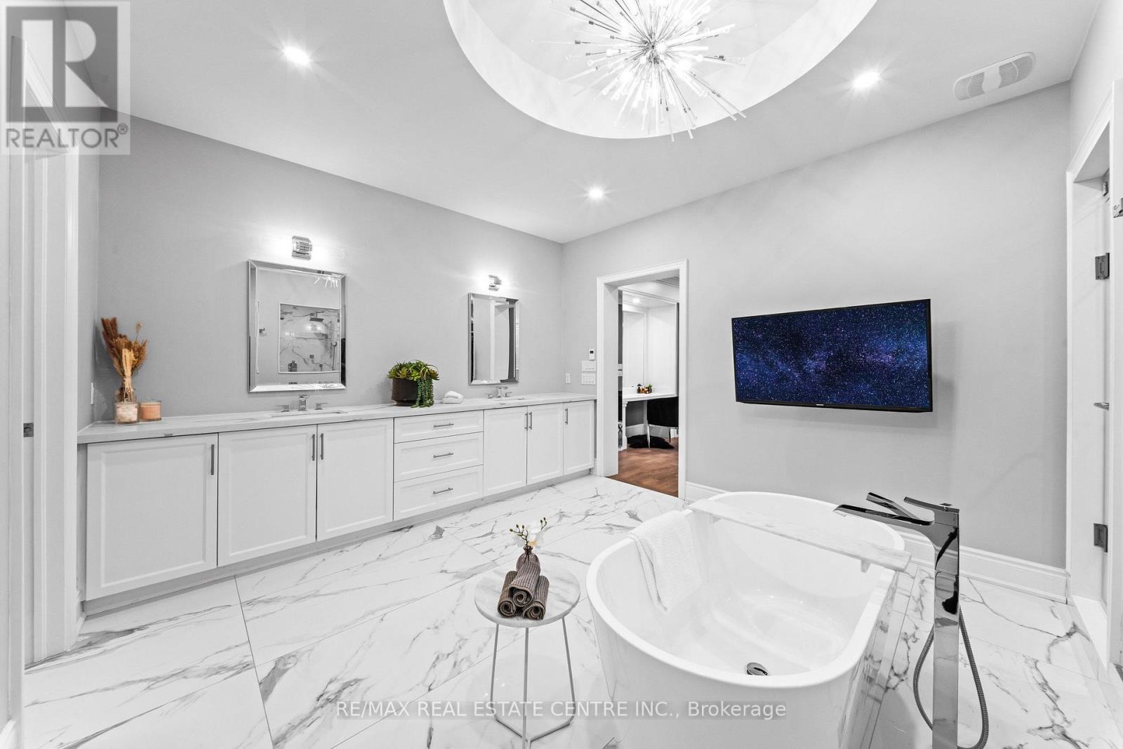 10 Rolling Green Court, Vaughan, ON photo 30