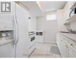 614 Mcbean Avenue N, Newmarket, ON L3X2L5 Photo 32