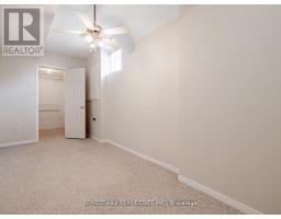 614 Mcbean Avenue N, Newmarket, ON L3X2L5 Photo 34
